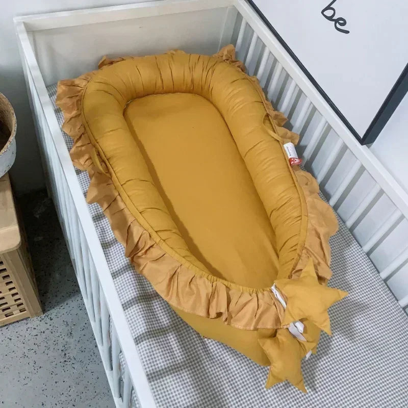 Tragbares Babybett – Abnehmbares Schlafnest  mit Baumwollmatratze und Kissen